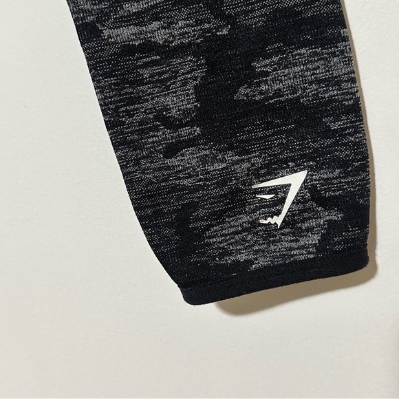 Gymshark Adapt Camo Seamless Crop Top Medium - Picture 5 of 7